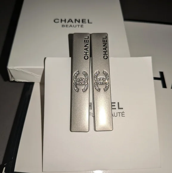 New With Box Chanel Beauty Hair Clip Gift Set 2 Pcs Rare 